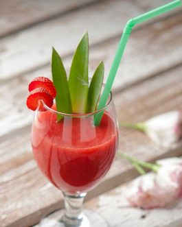 Kiwi and Strawberry Smoothie